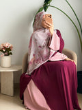 Mawadda Set - jupe et chemise Oslo prune, manches roses - vue assise