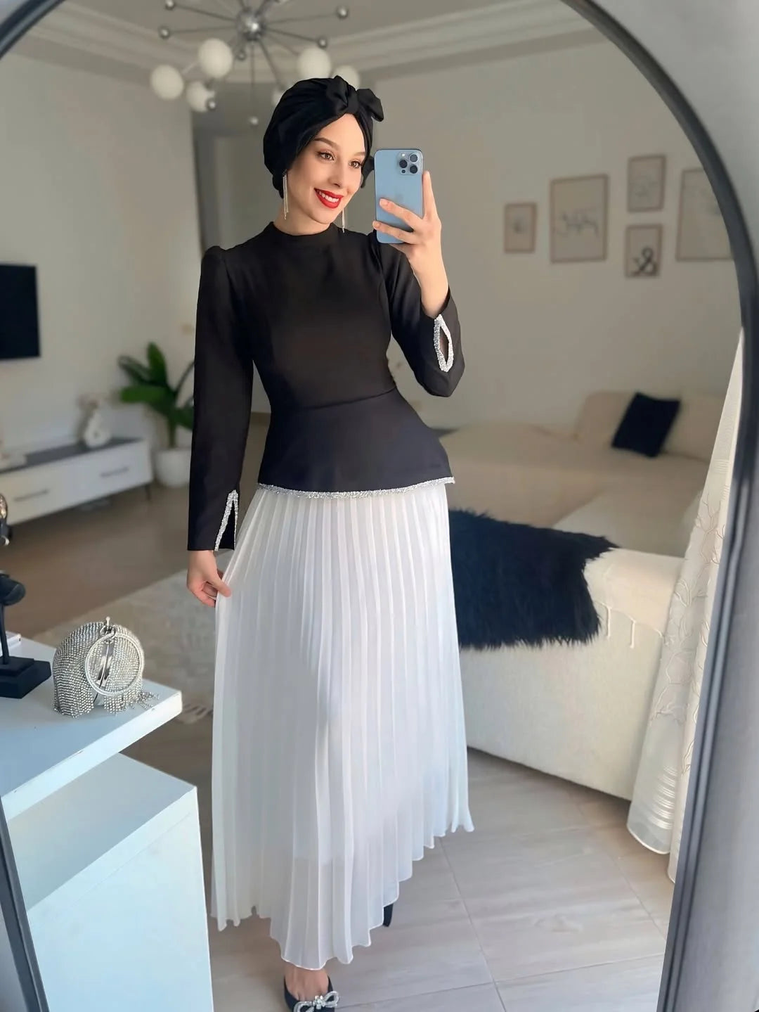Robe Yakin — Amenti Collection