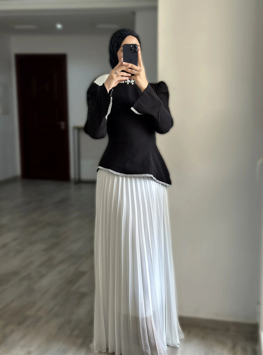 Robe Yakin — Amenti Collection