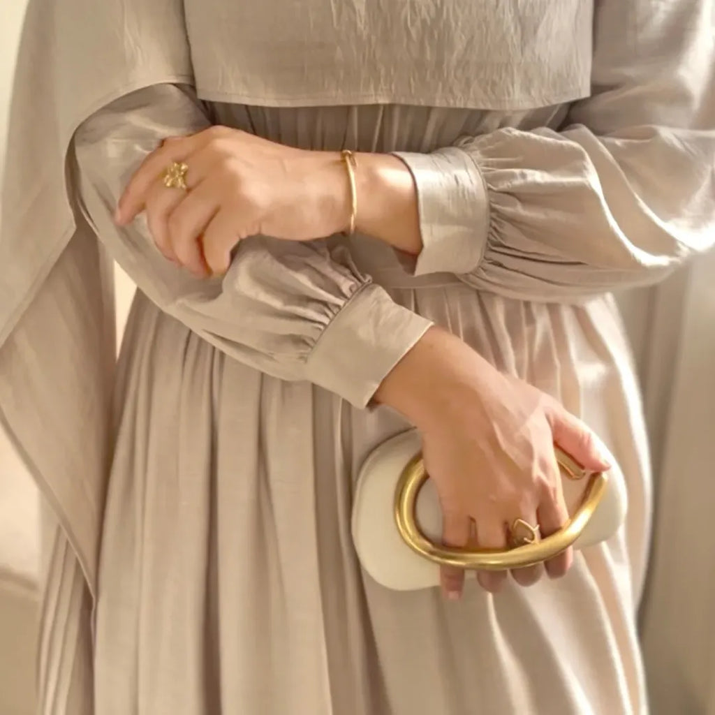 Robe Hichma — Amenti Collection