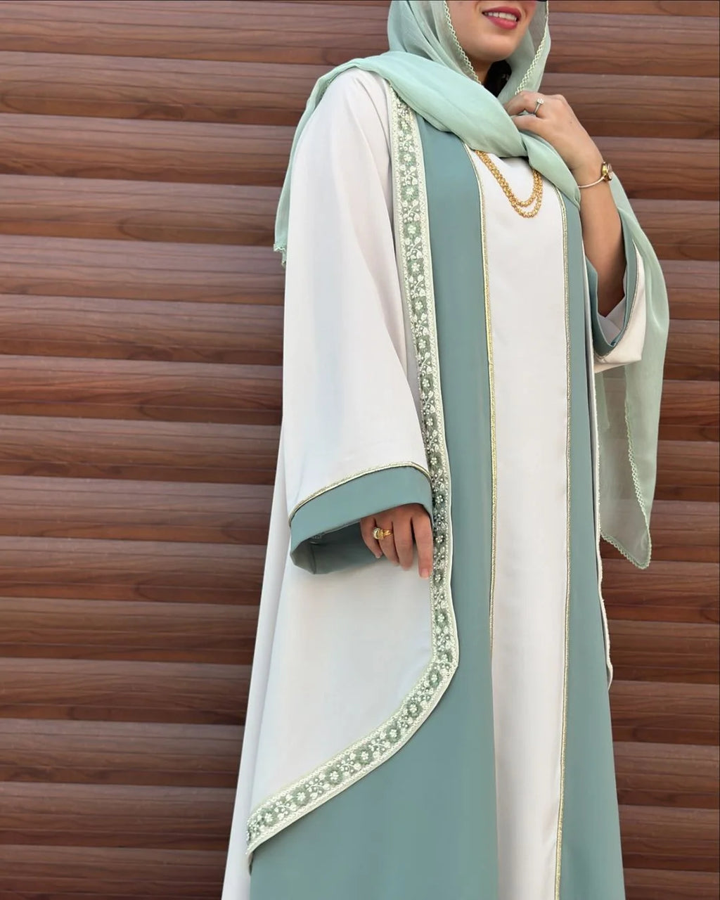 Abaya chic — Amenti Collection