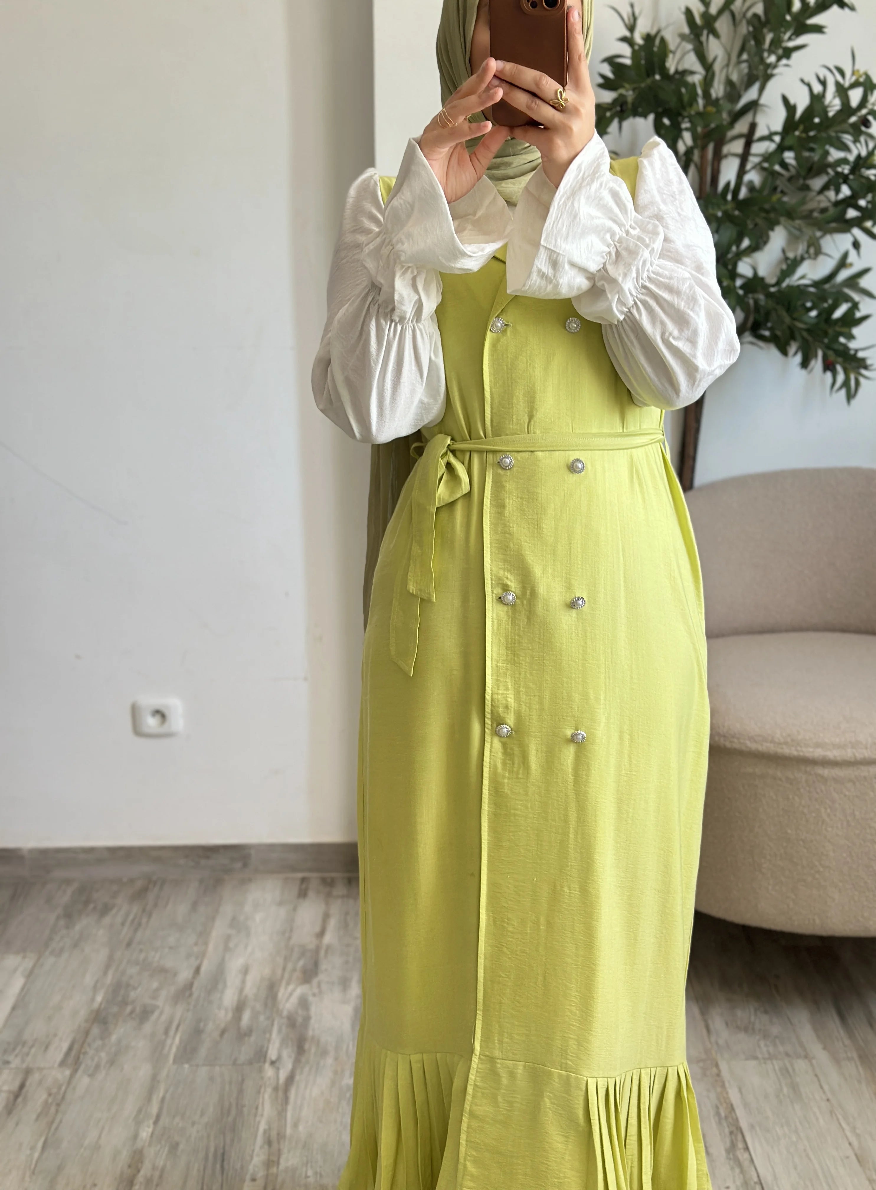 Robe Lime — Amenti Collection